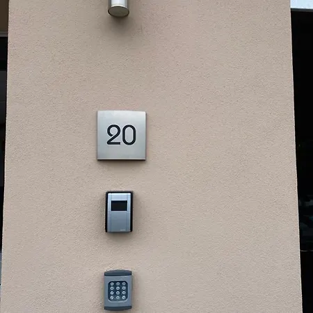 Casa Royale, Boxspring, Wifi, Xxl-parking, E-wallbox Apartment